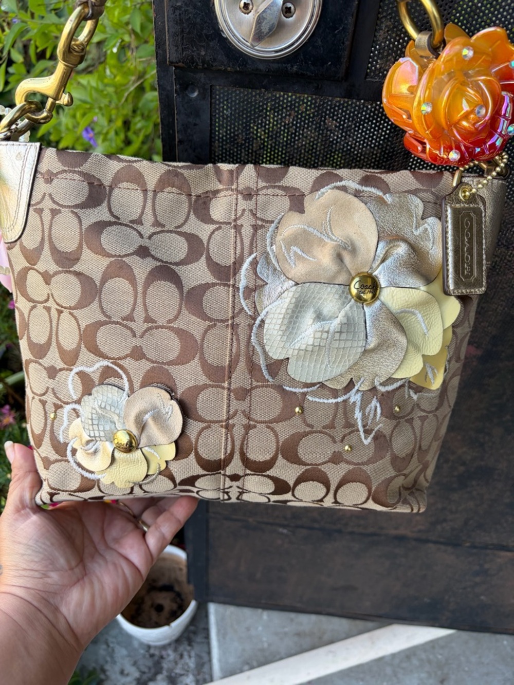 Gorgeous Y2k Coach F16879 Bleecker Leather Floral CARLY Khaki Gold Shoulder bag - Picture 10 of 16